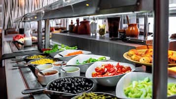 Esmorzar diari d'estil bufet gratuït