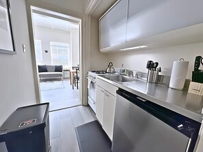 Microwave, oven, stovetop, coffee/tea maker