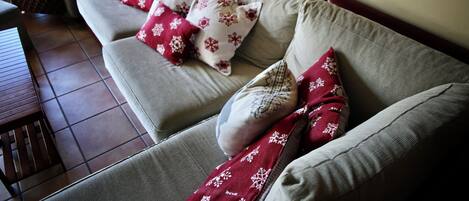 Télévision, cheminée