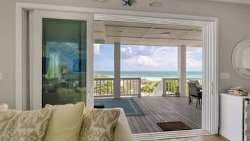 Smart TV, DVD player, ping pong, books