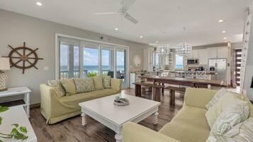 Smart TV, reproductor de DVD, tenis de mesa y libros