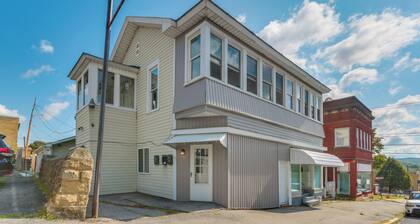 14 Mi to Black Moshannon! Pet-Friendly Apartment
