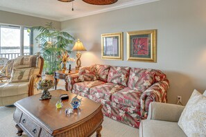 Apartment (1 Bedroom) | Interior - Walk to Turtle Beach! Bayfront Unit w/ Pool & Dock (Siesta Key)