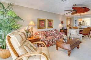 Apartment (1 Bedroom) | Interior - Walk to Turtle Beach! Bayfront Unit w/ Pool & Dock (Siesta Key)