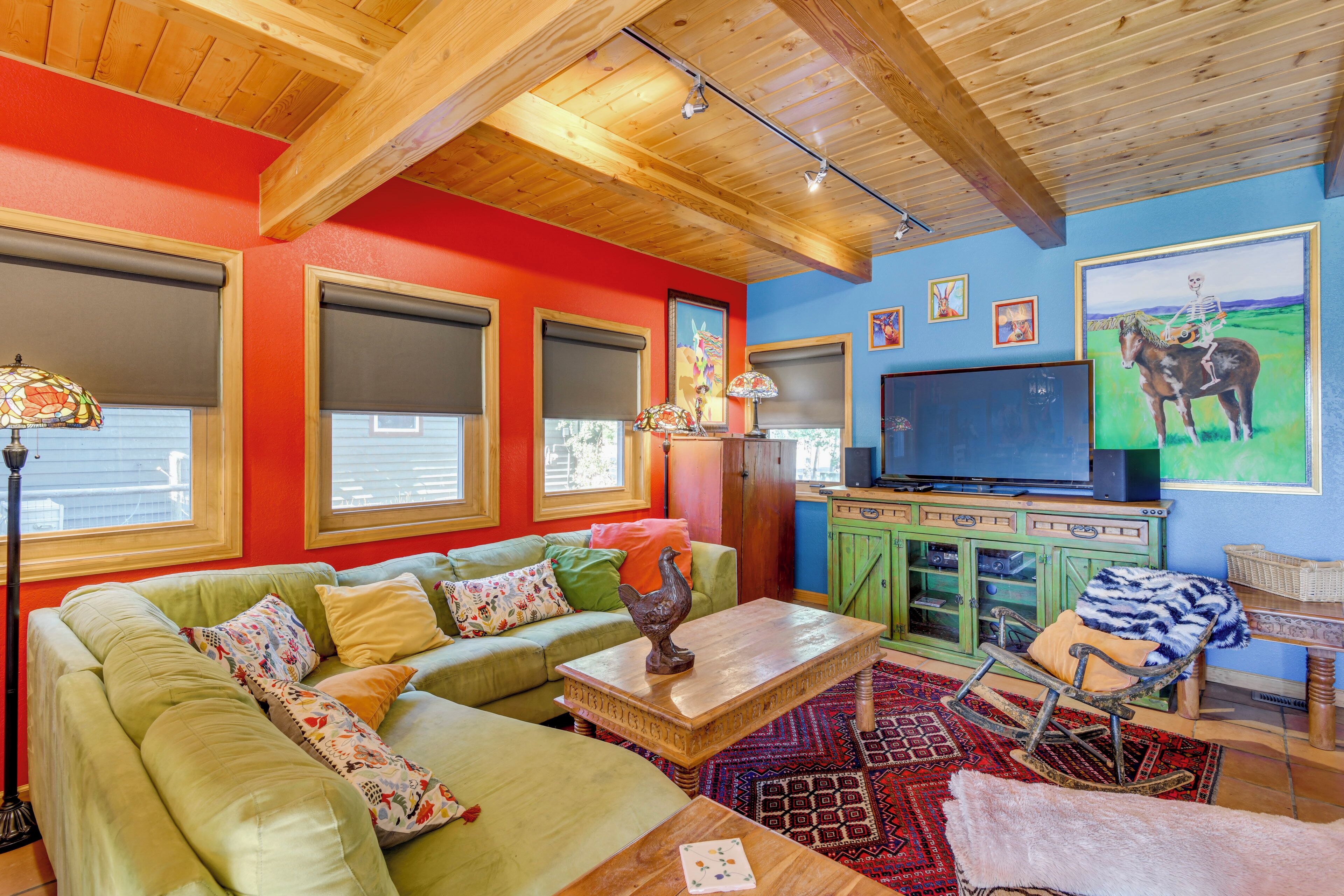 House (4 Bedrooms) | Front of property