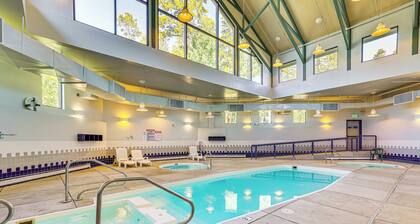 Close to Rocky Mtn Slopes! Cozy Silverthorne Condo