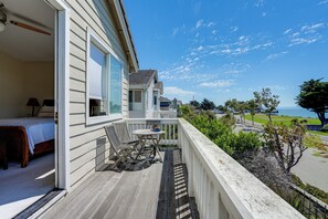 House (3 Bedrooms) | Interior - 1 Block to Bay: Pet-friendly Retreat in Alameda! (Alameda)