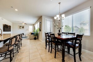 House (5 Bedrooms) | Interior - Group Getaway 5 Mi to Dtwn Visalia (Visalia)