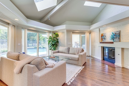 House (4 Bedrooms) | Interior. 1 Mi to OU! Group Getaway w/ Game Room, Pool