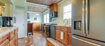 4 Mi to Jetty Park Beach! Family Home w/ Game Room