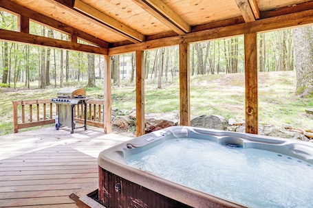 House (3 Bedrooms) | Front of property. Long Pond Log Cabin w/ Hot Tub Soaks & Outdoor Fun