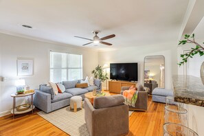 House (4 Bedrooms) | Interior - < 1 Mi to Ole Miss & The Grove! Charming Getaway (Oxford)