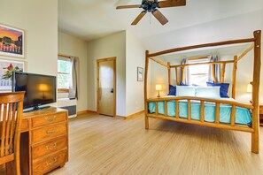 House (2 Bedrooms) | Interior - Waterfront Escape w/ Beach Access in Bridgton (Bridgton)