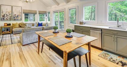 Newly Renovated: Pet-friendly Sapphire Retreat!