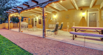 Stunning Sandia Mtn Views: Rio Rancho Retreat