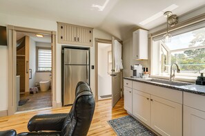 Apartment (1 Bedroom) | Interior - Charming Apt w/ Shared Outdoor Space in Lisbon! (Lisbon)