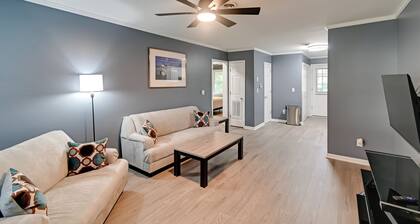 Private Patio: Apt 6 Mi to Cheraw State Park!