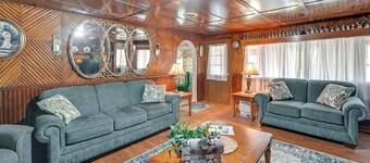 Hike & Fish: Rustic, Timeless Mckee Home w/ Yard