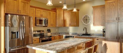 House (2 Bedrooms) | Interior