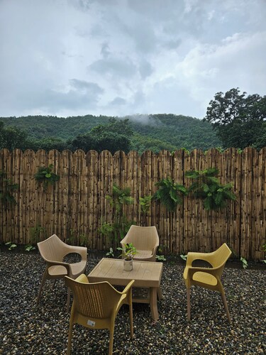 Restored Heritage Villa | Vintage Car Ride | Prime Rajpur - Dehradun