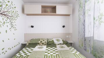 3 bedrooms, WiFi, bed sheets