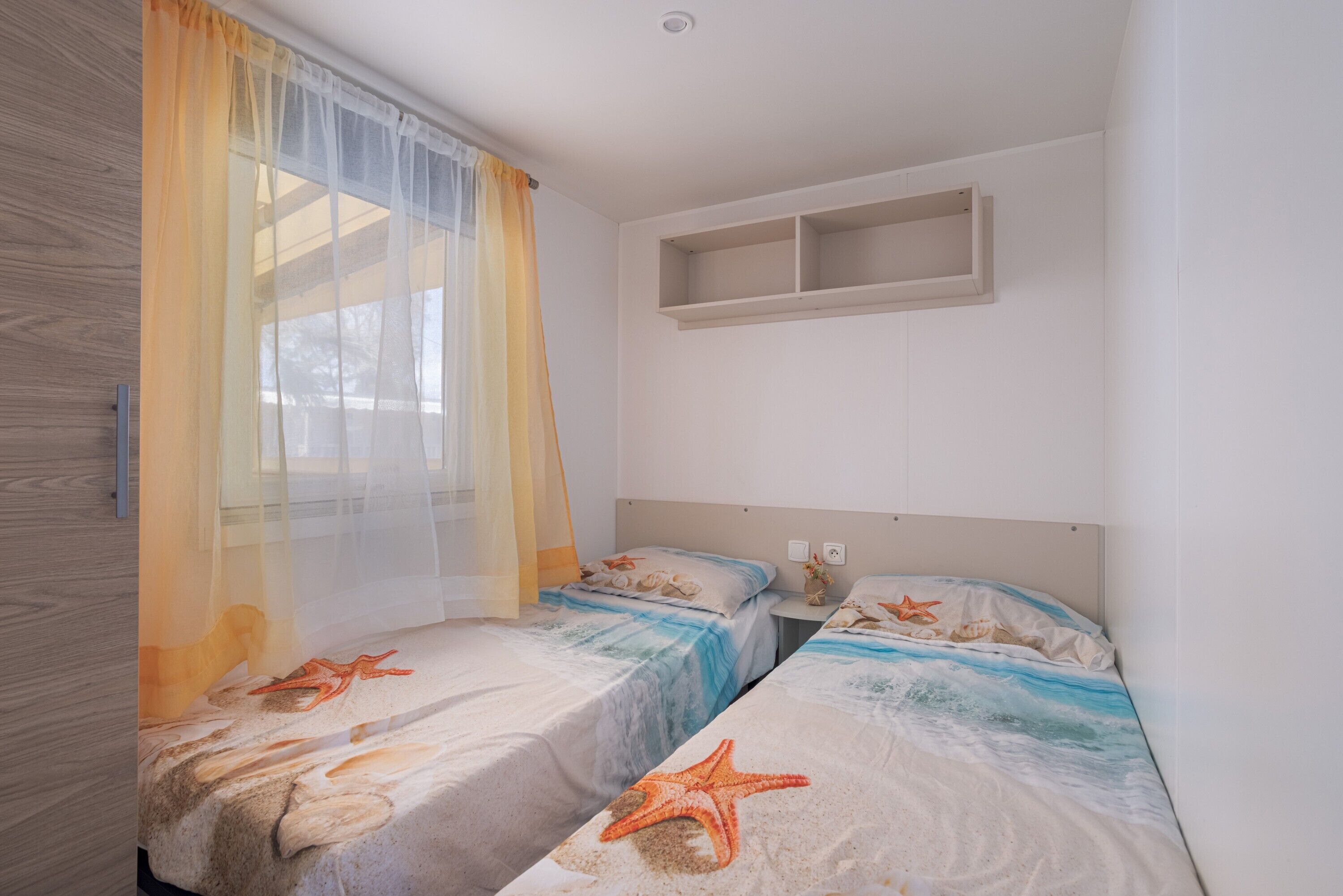 3 bedrooms, WiFi, bed sheets