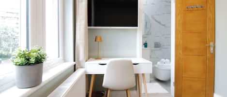 Deluxe Double Room, Private Bathroom, City View | Desk, laptop workspace, free WiFi