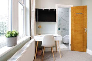 华丽双人房, 1 张双人床, 无烟房, 城市景观 | 办公桌、笔记本电脑工作区、免费 WiFi