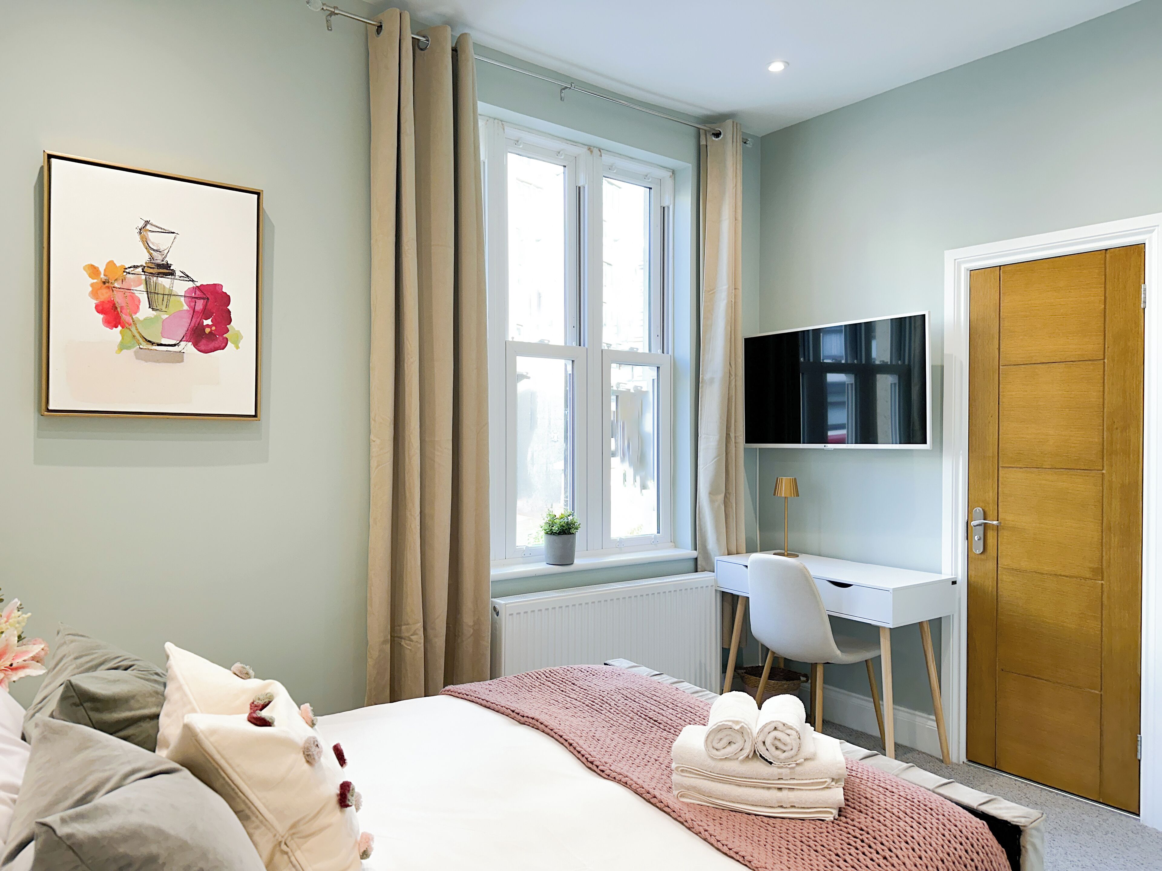 Deluxe Double Room, 1 Double Bed, Non Smoking, City View