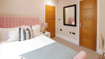 Deluxe Double Room, Private Bathroom, City View | Desk, laptop workspace, free WiFi