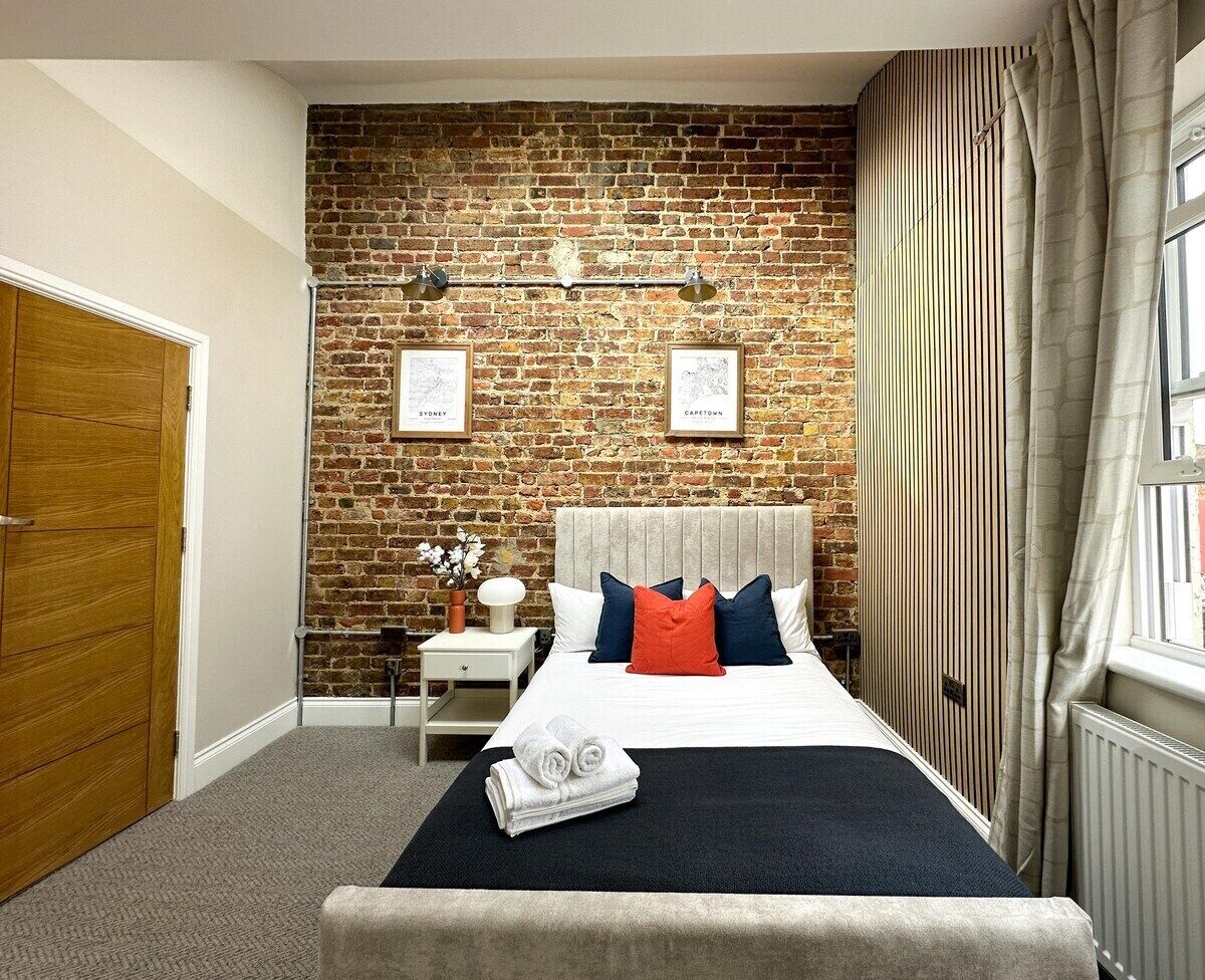 Økonomi-dobbeltrom, 1 dobbeltseng, ikke-røyk | Skrivebord, skrivebord for bærbar PC og wi-fi (inkludert)