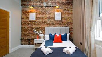 Business Suite, Ensuite, City View (3)