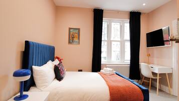 Deluxe Double Room, Private Bathroom, City View | Desk, laptop workspace, free WiFi