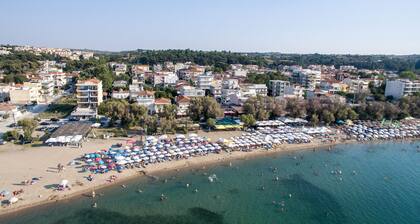 Villa Erytha - Serene Retreat with Views & Garden