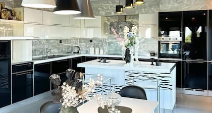 Villa Erytha - Serene Retreat with Views & Garden