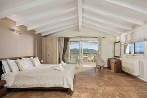 4 habitaciones, cuna de viaje, wifi y ropa de cama 