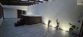 Create great moments in this beautiful space and enjoy the Jacuzzi.