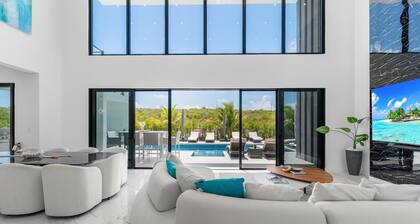 Private Villa Stay with Pool, BBQ and Beach Nearby