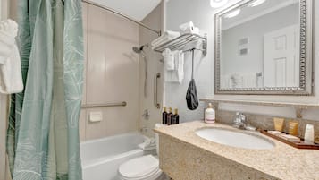 Apartment | Bathroom