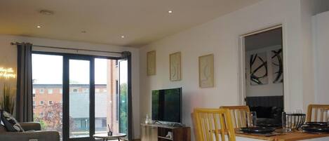 Televisie en een kantoor