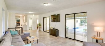 Discover Little Haven, a 3BR/2BA vacation home in Winter Haven with a heated pool, full amenities, and prime location—just 3 miles to LEGOLAND, 30 miles to Disney, and minutes from lakes, scenic trails, and family attractions.