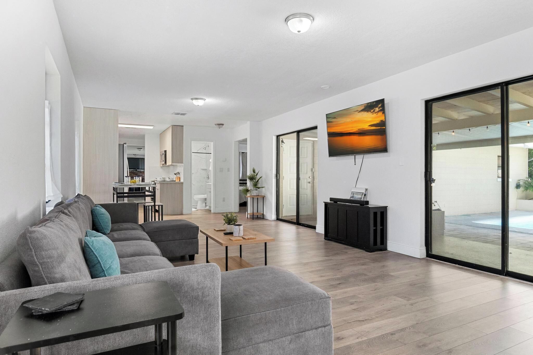 TV connectée, cheminée