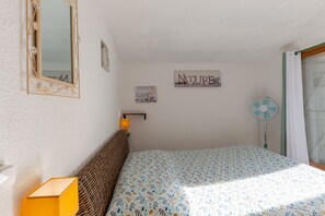 2 makuuhuonetta, silitysrauta/-lauta, Wi-Fi