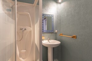 Douche, séchoir à cheveux