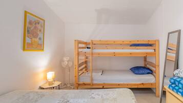 2 Schlafzimmer, Bügeleisen/Bügelbrett, WLAN