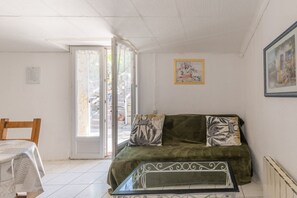 Televisio, pöytätennispöytä