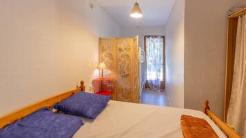 3 makuuhuonetta, silitysrauta/-lauta, Wi-Fi