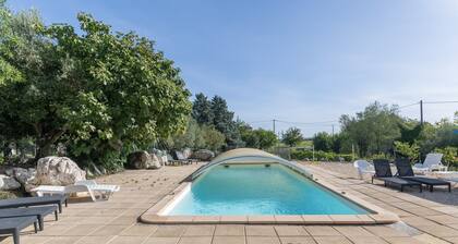 Holiday Home 'Gîte 1 - La Tour' with Lake View and Wi-Fi