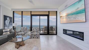 Condo, 4 Bedrooms | Living area