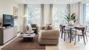 Apartment, 3 Bedrooms | Living area